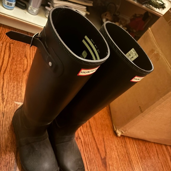 Hunter tall boots - Picture 3 of 3